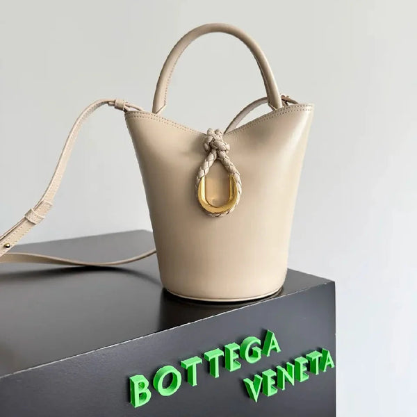 BV 25S Small Liberta Bag 22cm Beige Calfskin GHW