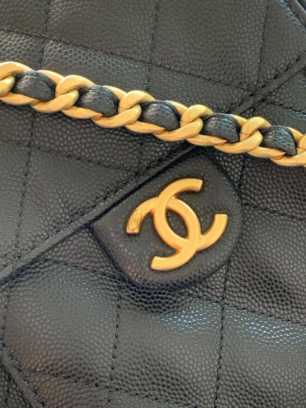 CC 25b Medium Backpack With Chain 23cm Black Caviar GHW