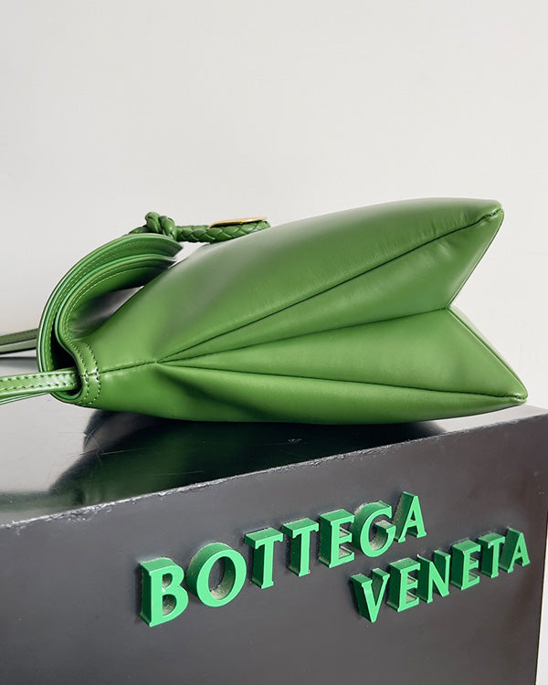 BV Liberta Crossbody Bag Buckle 30cm Green Pepper Cowhide