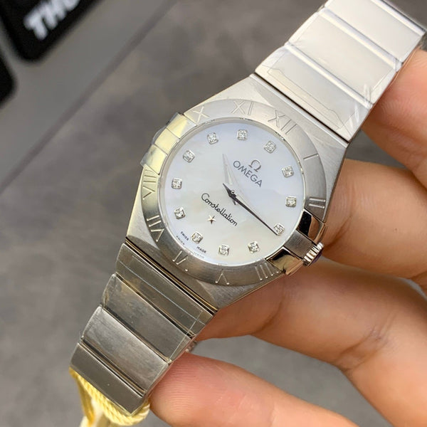 CONSTELLATION QUARTZ 27MM STEEL CASE MOTHER OF PEARL DIAL