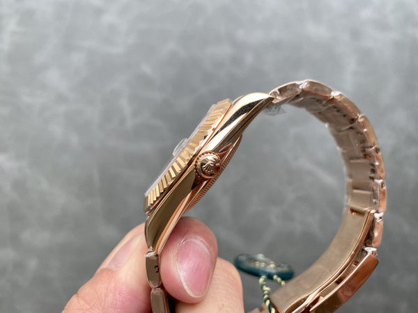 SKY-DWELLER ORO ROSA 42 QUADRANTE GRIGIO