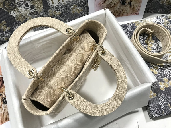 MEDIUM LADY D-LITE BEIGE CANNAGE EMBROIDERY