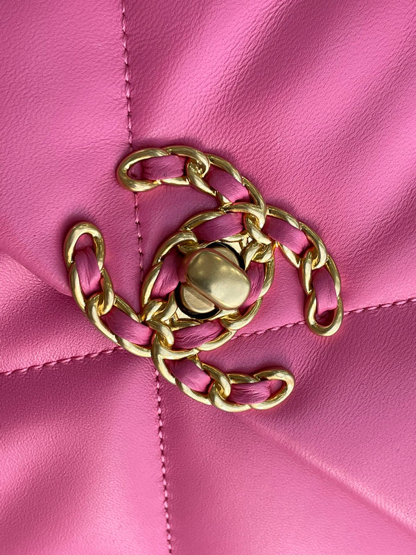 19 BORSA CON PATTA 26 PELLE DI AGNELLO ROSA