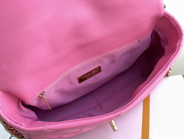 19 BORSA CON PATTA 26 PELLE DI AGNELLO ROSA
