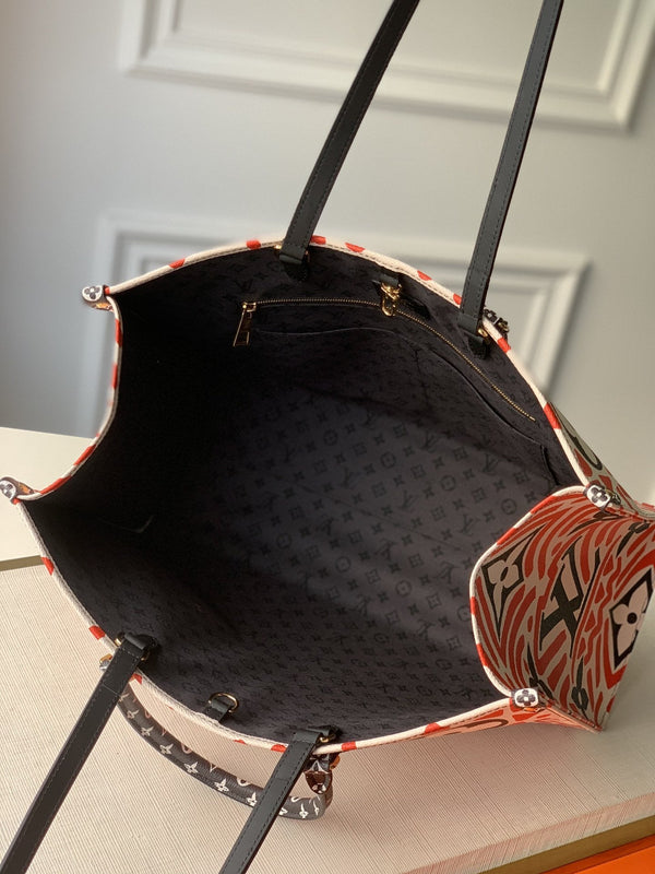 LV CRAFTY ONTHEGO GM CREAM AND RED MONOGRAM GIANT CANVAS