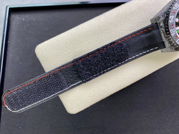 GMT - MASTER II CARBON MULTI COLOR DIAL