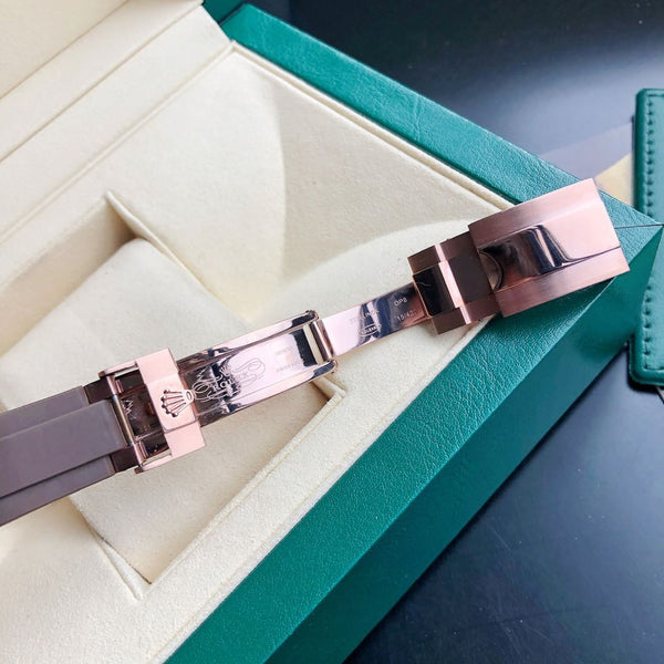 YACHT-MASTE EVEROSE GOLD QUADRANTE MARRONE GOMMA