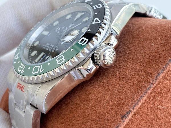 GMT-MASTER II CUSTOM GREEN BLACK BEZEL LIMITED EDITION