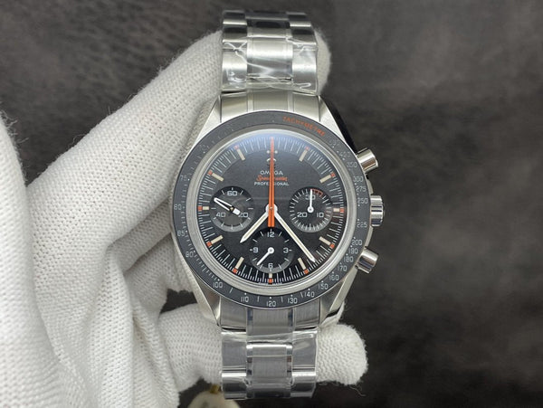 SPEEDMASTER MOONWATCH ULTRAMAN ORANGE HAND