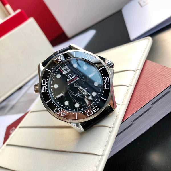 SEAMASTER DIVER 300M CO-AXIAL 42MM 007 BLACK LEATHER