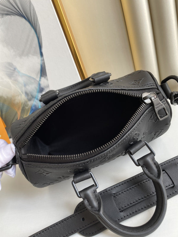 KEEPALL XS 21CM SIGILLO MONOGRAMMA NERO