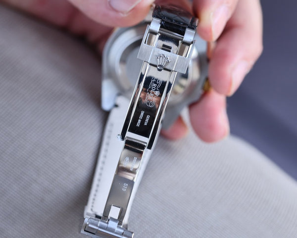 SUBMARINER DATE 40 CASSA IN ACCIAIO ORO CERAMICA BLU PELLE