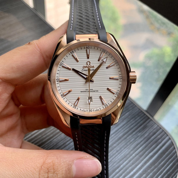 SEAMASTER AQUA TERRA 150M CO-AXIAL GOLD CASE WHITE DIAL