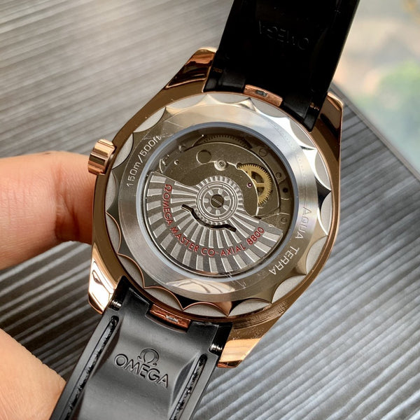 SEAMASTER AQUA TERRA 150M CO-AXIAL GOLD CASE WHITE DIAL