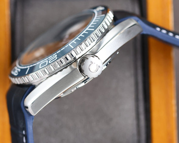 SEAMASTER PROFESSIONAL PLANET OCEAN 600M BLUE CERAMIC BLACK LEATHER