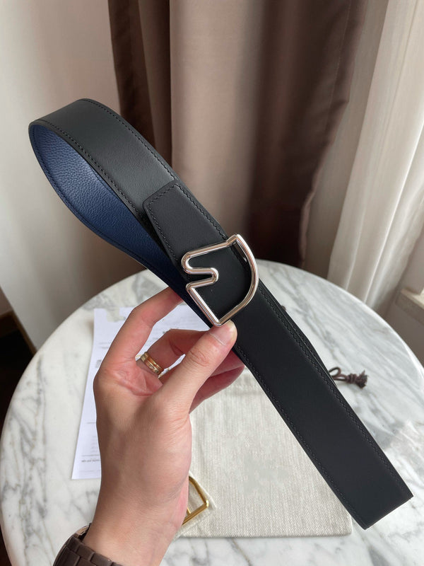 H BELT HORSE BUCKLE  BLUE BLACK LEATHER REVERSIBLE 3.8CM