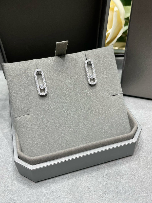 MOVE UNO STUD DIAMOND PAVED EARRINGS