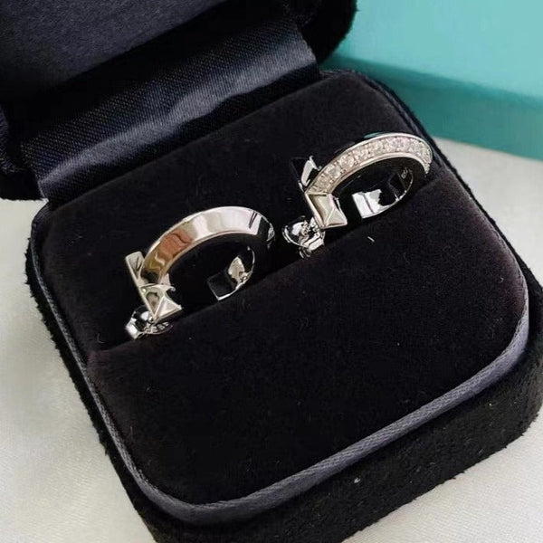 ORECCHINI A CERCHIO CON DIAMANTI T1