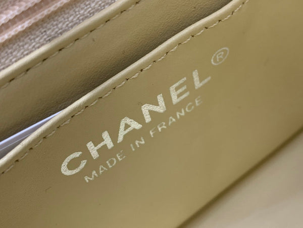 MINI BORSA RETTANGOLARE CON PATTA 20 CM IN PELLE DI AGNELLO GIALLA E FERRAMENTA IN ARGENTO