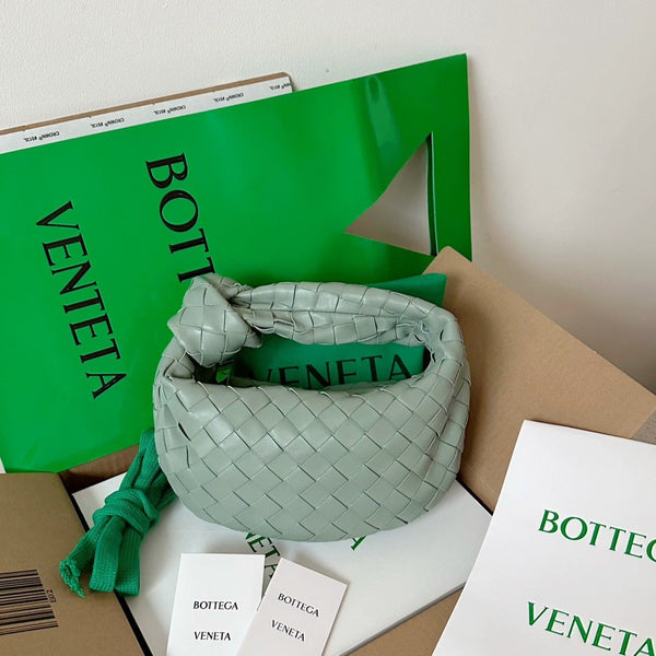 BV MINI JODIE 28CM PELLE DI AGNELLO GRIGIA