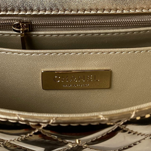 FLAP BAG MEDIUM 24CM GOLD METALIC CALFSKIN