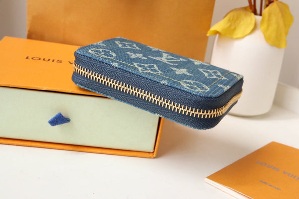 LV ZIPPY COIN 11CM BLUE DENIM