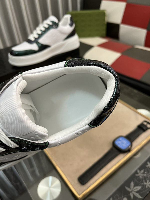 SNEAKERS GG IN PELLE DI VACCHETTA GOFFRATA VERDE E BIANCA