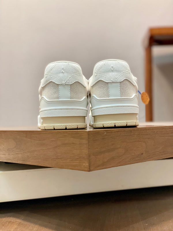 SNEAKER LV TRAINER MONOGRAM BEIGE