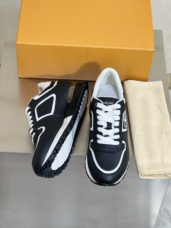 SNEAKER NERA LV RUN AWAY