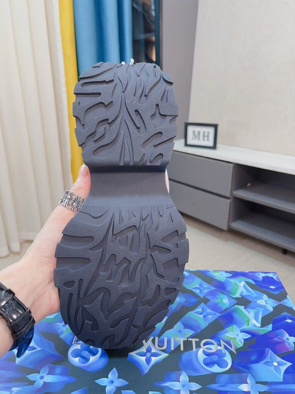 LV MEN'S WHITE SPORTS SHOES