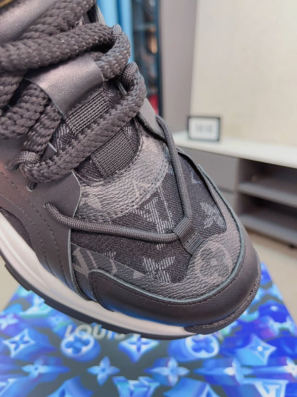 LV MEN'S BLACK SPORTS SHOES