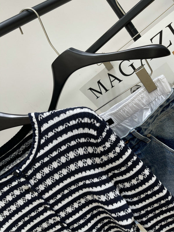 LV Four-Leaf Clover Short Cardigan Black and White Stripes Wool 285507