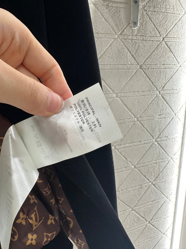 LV25 Gold-Button Lapel Suit Jacket Black Velvet 294490