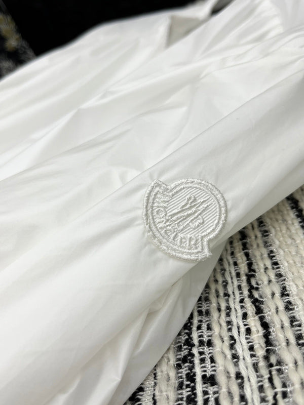 Moncle 25 Stand-Up Collar Double Zip Jacket White Cotton amd Polyester  267977