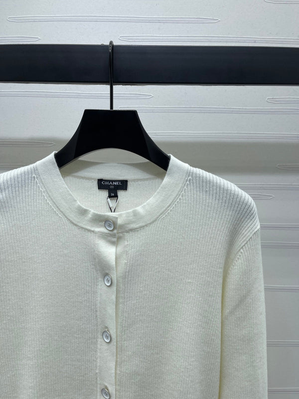 CHANEL WOOL LONG SLEEVE CARDIGAN STYLE 283