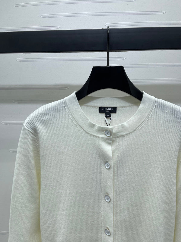 CHANEL WOOL LONG SLEEVE CARDIGAN STYLE 283
