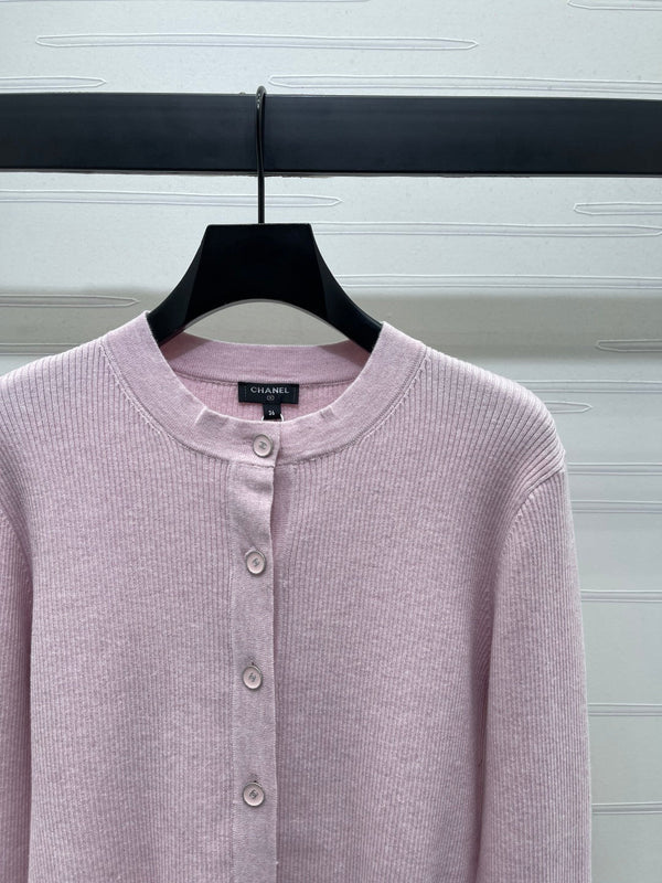 CHANEL WOOL LONG SLEEVE CARDIGAN STYLE 282