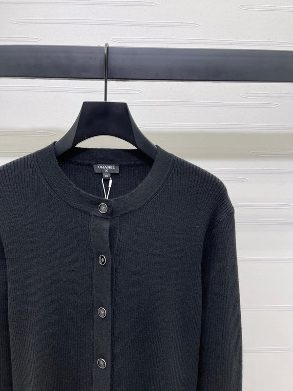 CHANEL WOOL LONG SLEEVE CARDIGAN STYLE 281