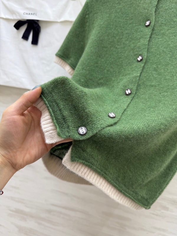 CHANEL SHORT SLEEVE TOP STYLE 264