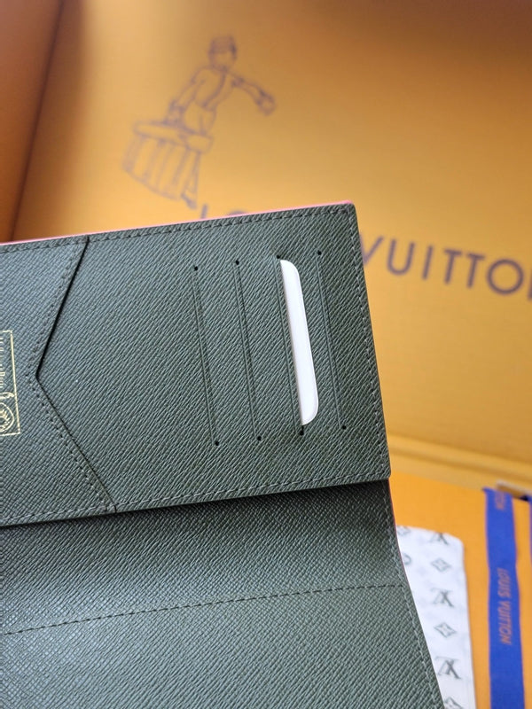 Portafoglio LV 14 cm in tela monogramma rosa 261848