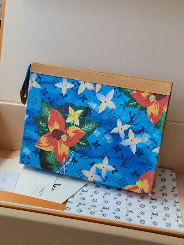 LV Pochette Voyage Clutch Handbag Monogram Canvas 261863