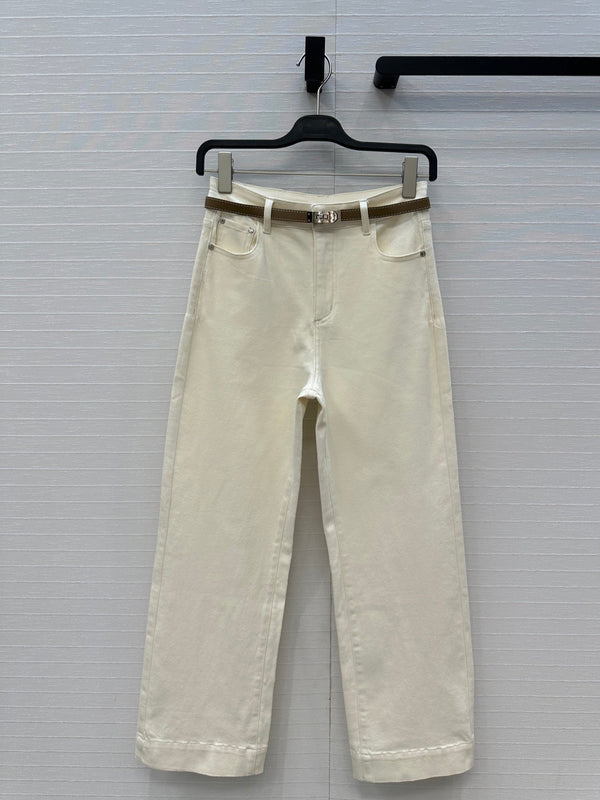 HM High-Elastic Straight Jean in White
