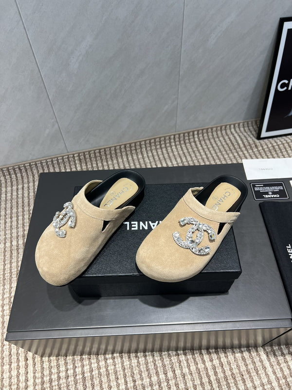 CC 25S Birkenstock Thick-Sole Loafers in Beige Velvet 442542