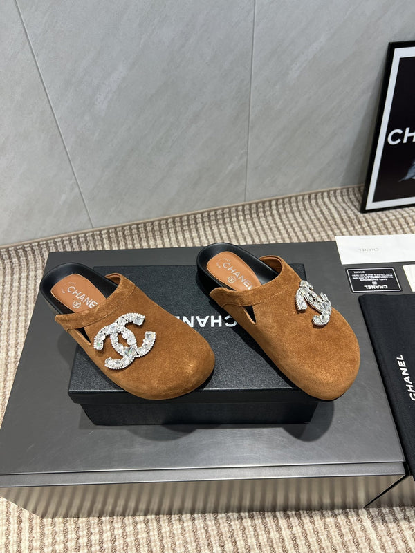 Mocassini Birkenstock CC 25S con suola spessa in velluto marrone 442541