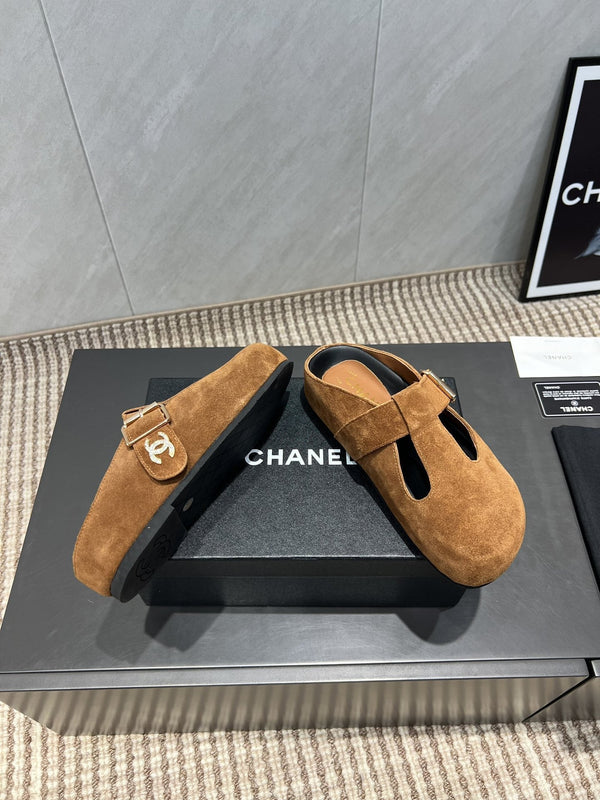 CC 25S Birkenstock Thick-Sole Loafers in Brown Suede 442538