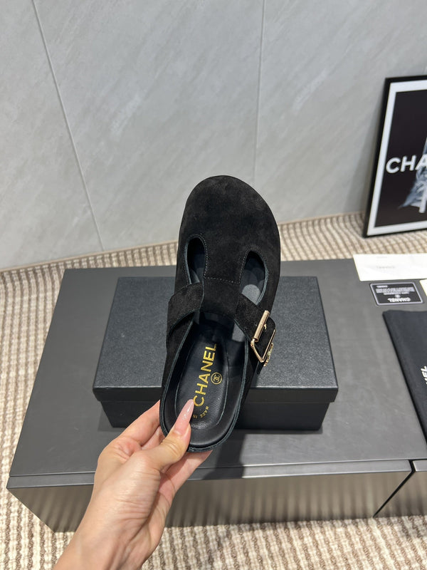 CC 25S Birkenstock Thick-Sole Loafers in Black Suede 442537