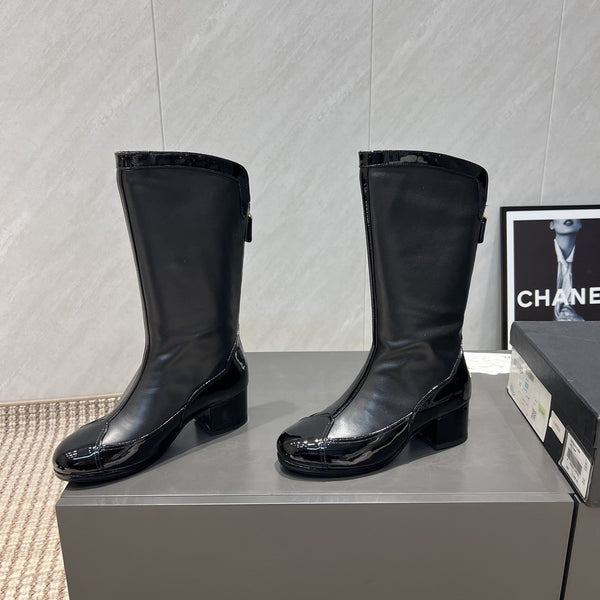 CC 25S Round Toe Mid-Heel Zippered High Boots in Black Cowhide 442487