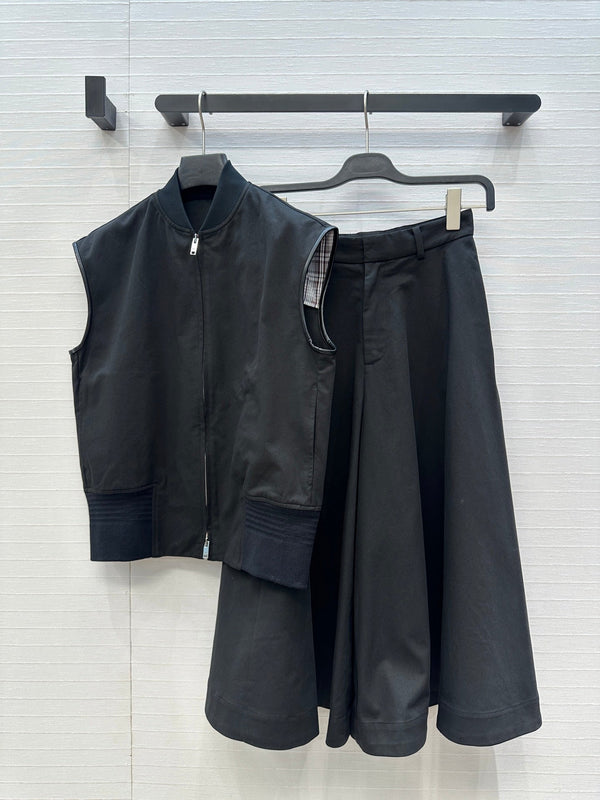 BV Sleeveless Vest Jacket in Black Cotton