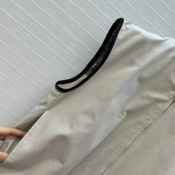 BV Sleeveless Vest Jacket in Ivory White Cotton