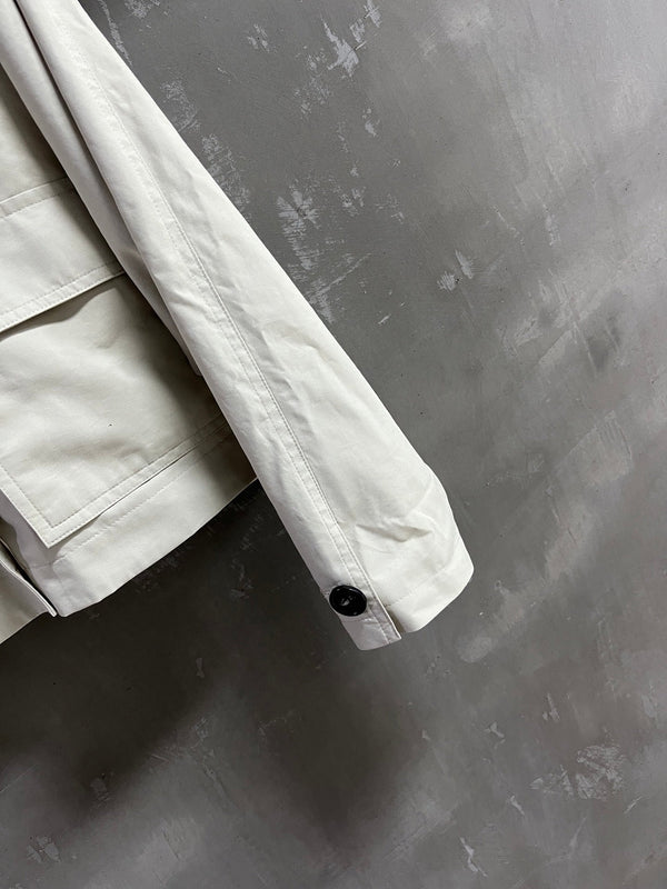 BV 25S Jacket Sheepskin Neck in White High-Weave Fabric